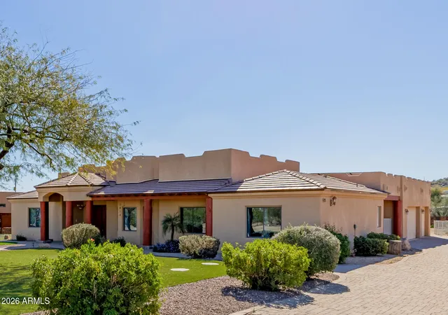 3rd image of 1815 W Maddock Rd, Phoenix, AZ 85086 | MLS# 6986727