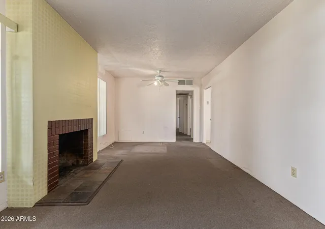 Photo 4 of Townhouse for sale at 6201 N 9th Place, Phoenix, AZ 85014 | MLS# 6988882 | Listing updated on 2026-09-14