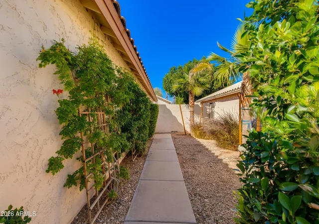 3rd image of 9750 W Tonopah Dr, Peoria, AZ 85382 | MLS# 6989881