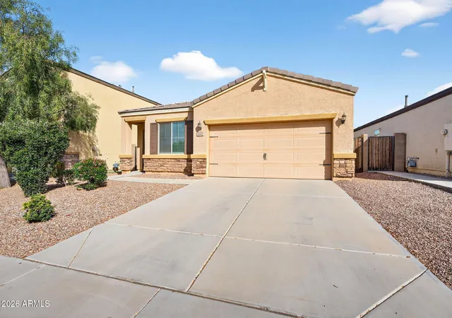 3rd image of 8222 W Wood Ln, Phoenix, AZ 85043 | MLS# 6992928