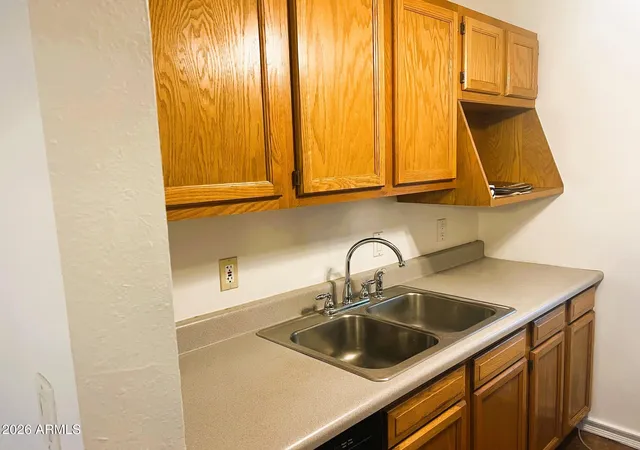 Photo 4 of Townhouse for sale at 4215 N 17th Street #3, Phoenix, AZ 85016 | MLS# 6987186 | Listing updated on 2026-10-02