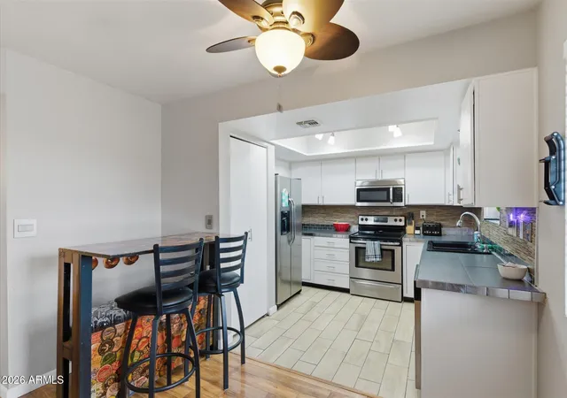 Homes for sale in Phoenix, AZ | 3635 N 37Th St #10, Phoenix, AZ 85018 | MLS# 6987193
