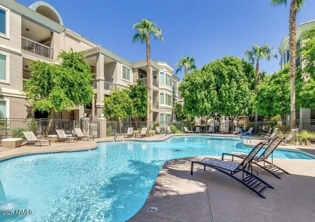 2nd image of 425 W Rio Salado Pkwy, Tempe, AZ 85281