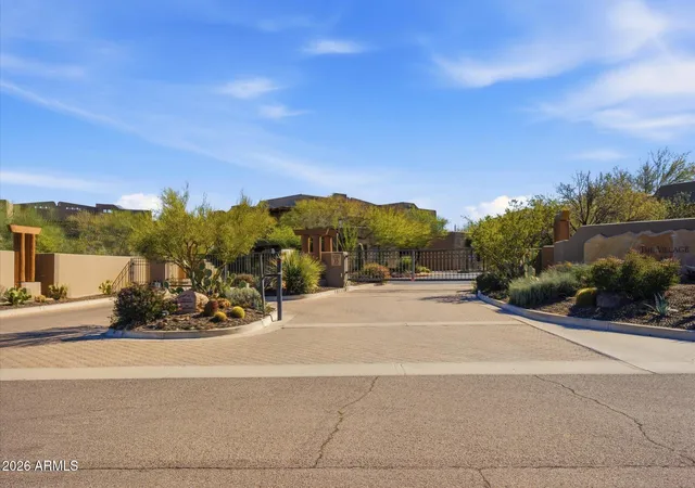 2nd image of 36601 N Mule Train Rd, Carefree, AZ 85377