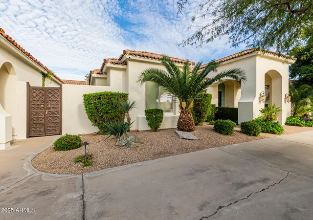 Photo 4 of Single family home for sale at 7002 E Aster Dr, Scottsdale, AZ 85254 | MLS# 6988571 | Listing updated on 2026-10-09