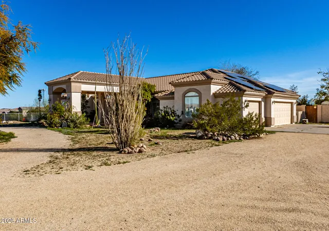 Photo 3 of Single family home for sale at 12607 W Ocotillo Rd, Glendale, AZ 85307 | MLS# 6988447 | Listing updated on 2026-05-23