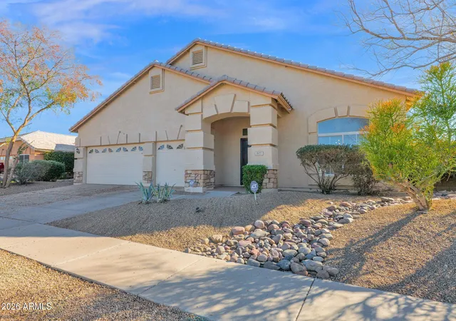 2nd image of 907 E Gary Ln, Phoenix, AZ 85042 | MLS# 6988720