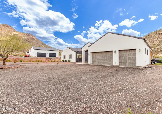 Photo 2 of Single family home for sale at 1809 E Mariola Way, Phoenix, AZ 85086 | MLS# 6989856 | Listing updated on 2026-09-10