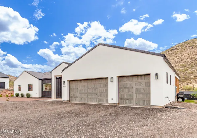 Photo 2 of Single family home for sale at 1809 E Mariola Way, Phoenix, AZ 85086 | MLS# 6989856 | Listing updated on 2026-09-10