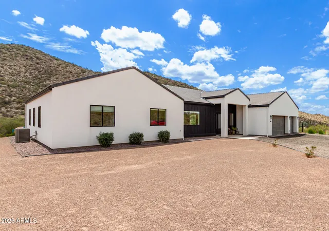 Photo 4 of Single family home for sale at 1809 E Mariola Way, Phoenix, AZ 85086 | MLS# 6989856 | Listing updated on 2026-09-10