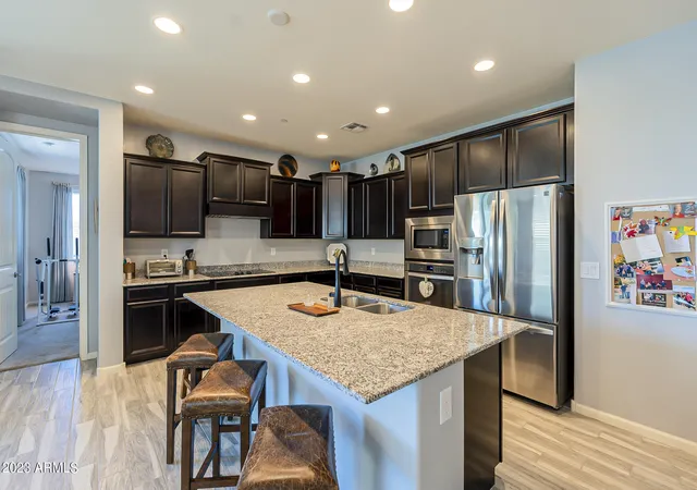 3rd image of 13719 W Linanthus Rd, Peoria, AZ 85383 | MLS# 6989660