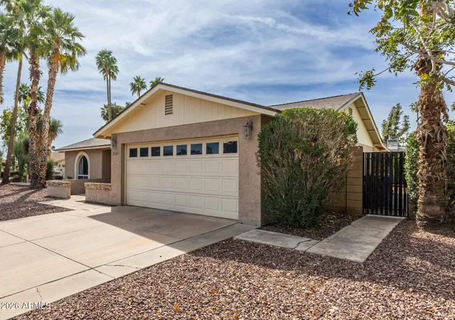 Homes for sale in Mesa, AZ | 2260 S Estrella Cir, Mesa, AZ 85202 | MLS# 6995348