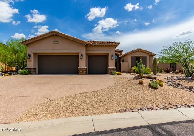 Homes for sale in Carefree, AZ | 37143 N Greythorn Cir, Carefree, AZ 85377 | MLS# 6988945