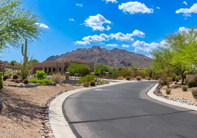 Homes for sale in Carefree, AZ | 37143 N Greythorn Cir, Carefree, AZ 85377 | MLS# 6988945