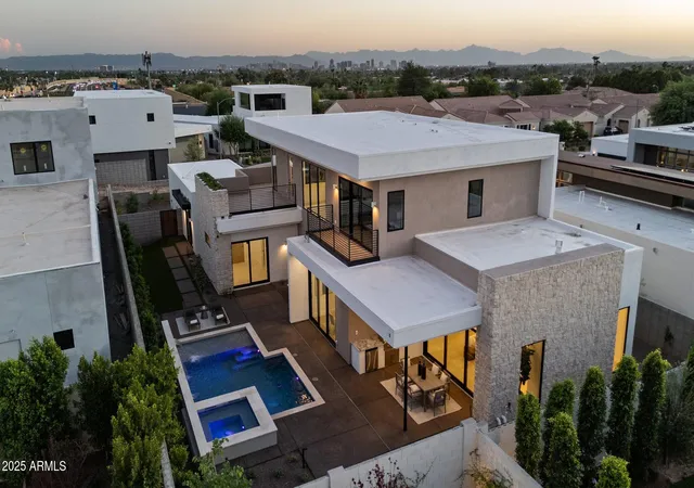 Photo 1 of Sale Pending at 1830 E Palmaire Ave, Phoenix, AZ 85020 | MLS# 6988999 | Listing updated on 2026-08-11