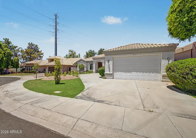 Photo 4 of Single family home for sale at 1912 E Schooner Ct, Gilbert, AZ 85234 | MLS# 6989815 | Listing updated on 2026-08-25