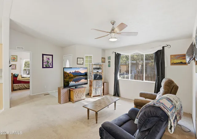 Photo 3 of Manufactured home for sale at 305 E Eidelweiss Cir, Payson, AZ 85541 | MLS# 6997863 | Listing updated on 2026-09-29