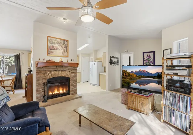 Photo 4 of Manufactured home for sale at 305 E Eidelweiss Cir, Payson, AZ 85541 | MLS# 6997863 | Listing updated on 2026-09-29