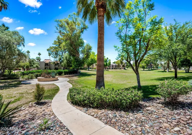 Homes for sale in Scottsdale, AZ | 9450 N 94th Place, Scottsdale, AZ 85258 | Houzeo