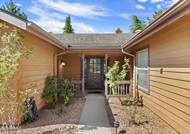 Photo 3 of Single family home for sale at 70 Rio Verde Cir, Sedona, AZ 86351 | MLS# 6989836 | Listing updated on 2026-06-18