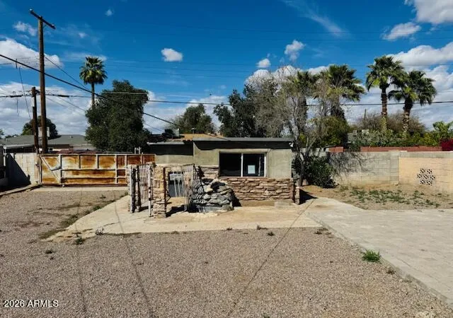 Homes for sale in Phoenix, AZ | 2926 W Northern Ave, Phoenix, AZ 85051 | MLS# 6996530