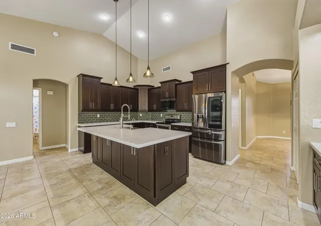 Homes for sale in Phoenix, AZ | 3861 E Amberwood Dr, Phoenix, AZ 85048 | MLS# 7019693
