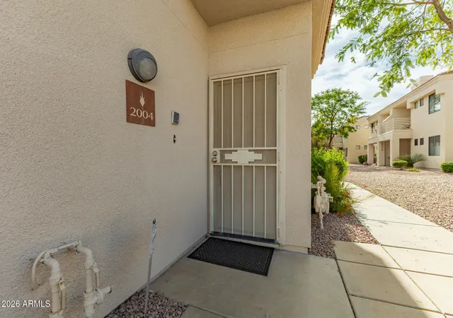 3rd image of 8270 N Hayden Rd, Scottsdale, AZ 85258