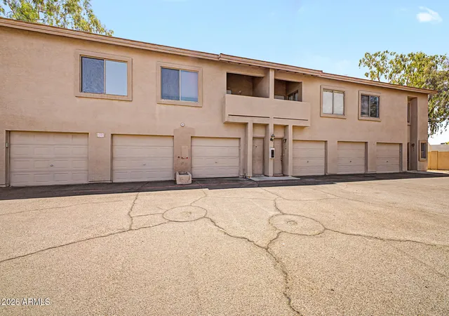 Photo 3 of Townhouse for sale at 1406 W Emerald Ave #121, Mesa, AZ 85202 | MLS# 7041849 | Listing updated on 2026-09-19
