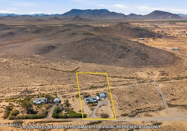 Photo 3 of Manufactured home for sale at 2120 S 382nd Avenue, Tonopah, AZ 85354 | MLS# 6991471 | Listing updated on 2026-10-07