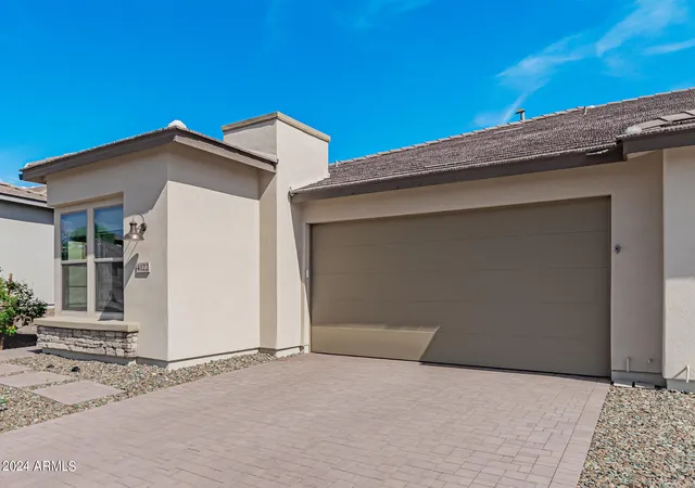 Homes for sale in Wickenburg, AZ | 4122 Desert Moon Dr, Wickenburg, AZ 85390 | MLS# 6992755