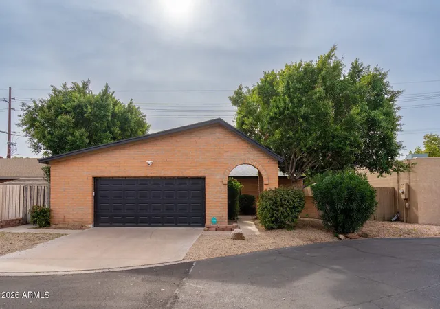 Homes for sale in Phoenix, AZ | 4035 W Loma Ln, Phoenix, AZ 85051 | MLS# 6991929
