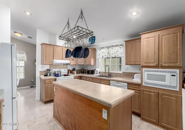 Homes for sale in Mesa, AZ | 201 S Greenfield Rd #166, Mesa, AZ 85206 | MLS# 6991765