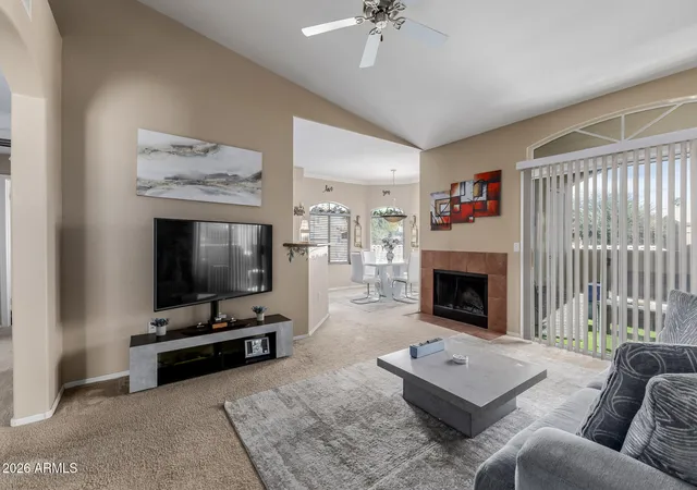 3rd image of 5335 E Shea Blvd, Phoenix, AZ 85254