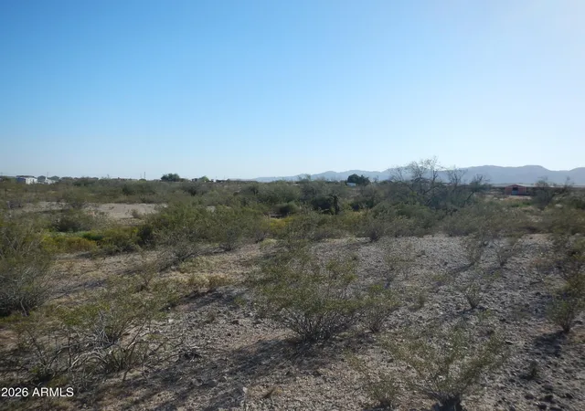 Photo 3 of Sale Pending at 18579 W Pinnacle Peak Rd, Surprise, AZ 85387 | MLS# 6994543 | Listing updated on 2026-10-10