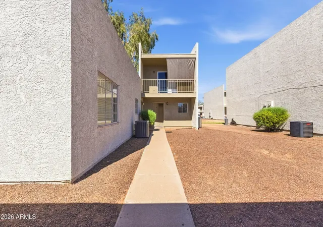 Photo 2 of Townhouse for sale at 2828 E Tierra Buena Ln, Phoenix, AZ 85032 | MLS# 6992217 | Listing updated on 2026-08-25