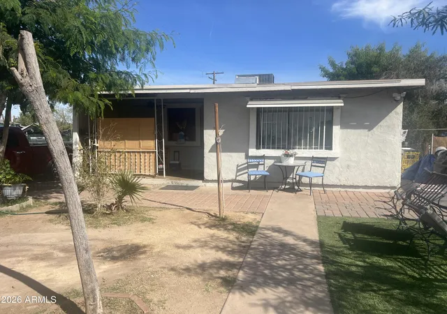 Photo 4 of Sale Pending at 347 N 16th Avenue, Phoenix, AZ 85007 | MLS# 6992517 | Listing updated on 2026-09-17