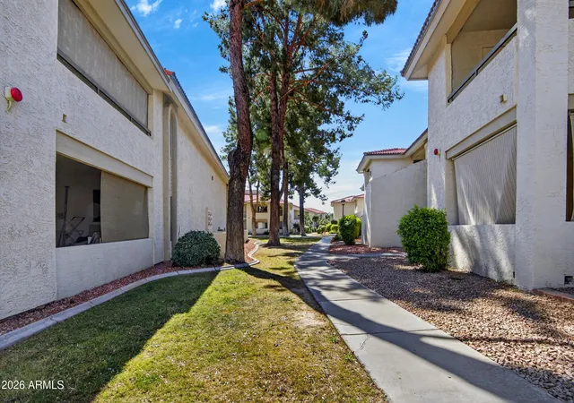 Homes for sale in Phoenix, AZ | 10610 S 48th Street, Phoenix, AZ 85044 | Houzeo