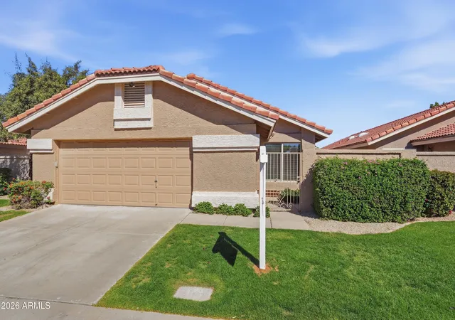 Photo 3 of Sale Pending at 8832 E Sunnyside Dr, Scottsdale, AZ 85260 | MLS# 6993829 | Listing updated on 2026-09-15