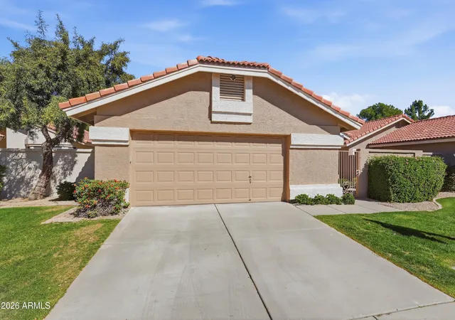 Photo 3 of Sale Pending at 8832 E Sunnyside Dr, Scottsdale, AZ 85260 | MLS# 6993829 | Listing updated on 2026-09-15