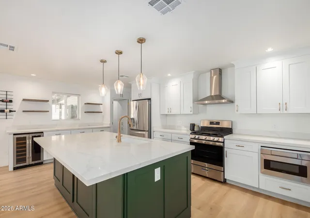 Photo 3 of Single family home for sale at 9829 N 4th Avenue, Phoenix, AZ 85021 | MLS# 6993210 | Listing updated on 2026-09-22