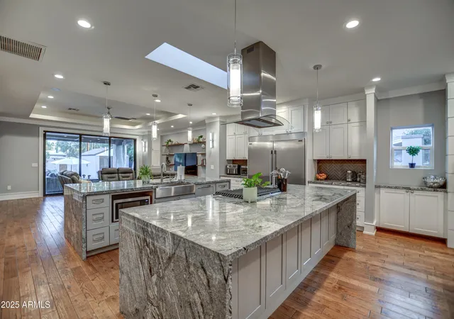 3rd image of 71 W Cypress St, Phoenix, AZ 85003 | MLS# 6992846