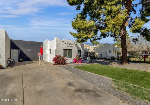 Photo 3 of Townhouse for sale at 2126 N 25th Place, Phoenix, AZ 85008 | MLS# 6996556 | Listing updated on 2026-08-25