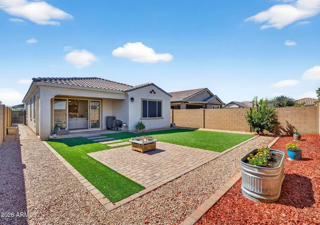 Photo 2 of Single family home for sale at 9440 W Willow Bnd Ln, Phoenix, AZ 85037 | MLS# 6996019 | Listing updated on 2026-10-09