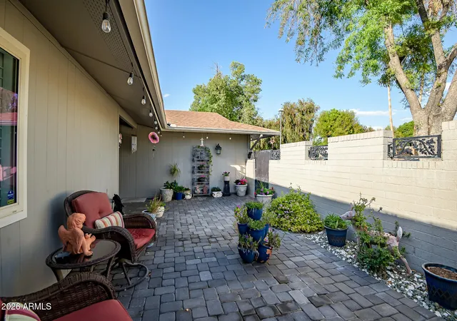 3rd image of 18414 N 104Th Ave, Sun City, AZ 85373 | MLS# 6995582