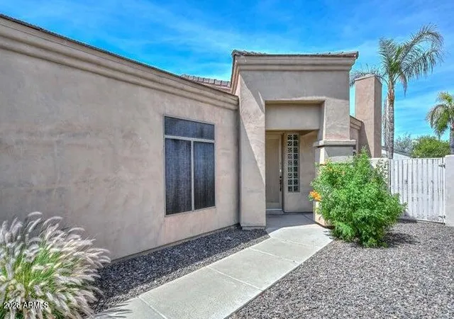 2nd image of 2116 E Beautiful Ln, Phoenix, AZ 85042 | MLS# 6995760