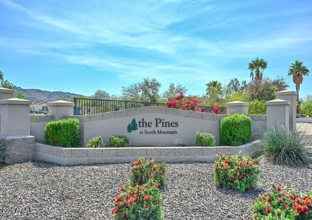4th image of 2116 E Beautiful Ln, Phoenix, AZ 85042 | MLS# 6995760