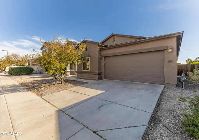 Photo 2 of Single family home for sale at 1923 E Renegade Trl, San Tan Valley, AZ 85143 | MLS# 6994923 | Listing updated on 2026-09-15