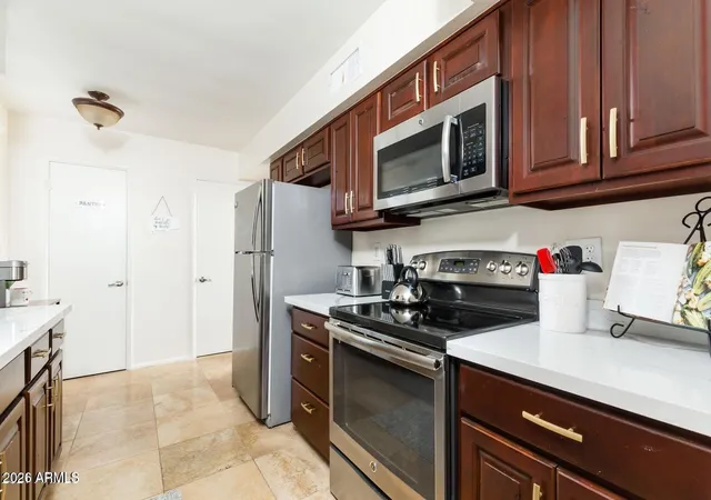 3rd image of 3242 E Camelback Rd #104, Phoenix, AZ 85018 | MLS# 6995498