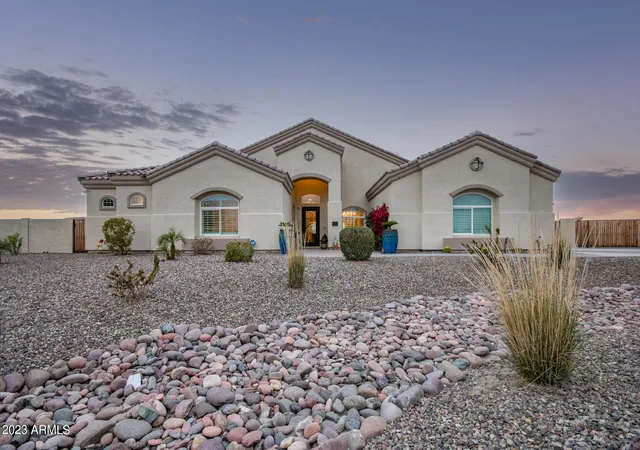 Photo 3 of Single family home for sale at 13621 W Tuckey Ct, Glendale, AZ 85307 | MLS# 6994204 | Listing updated on 2026-09-04