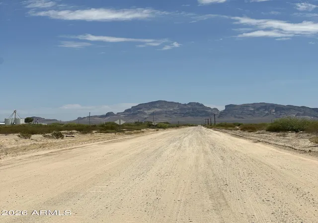 Photo 1 of Land for sale at 0 W Buckeye Rd #31, Tonopah, AZ 85354 | MLS# 6994792 | Listing updated on 2026-03-09